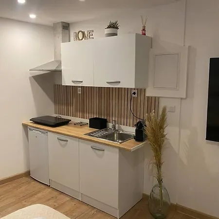 דירה Superbe Avec Jacuzzi Patio Et Sauna לה קיוטאט